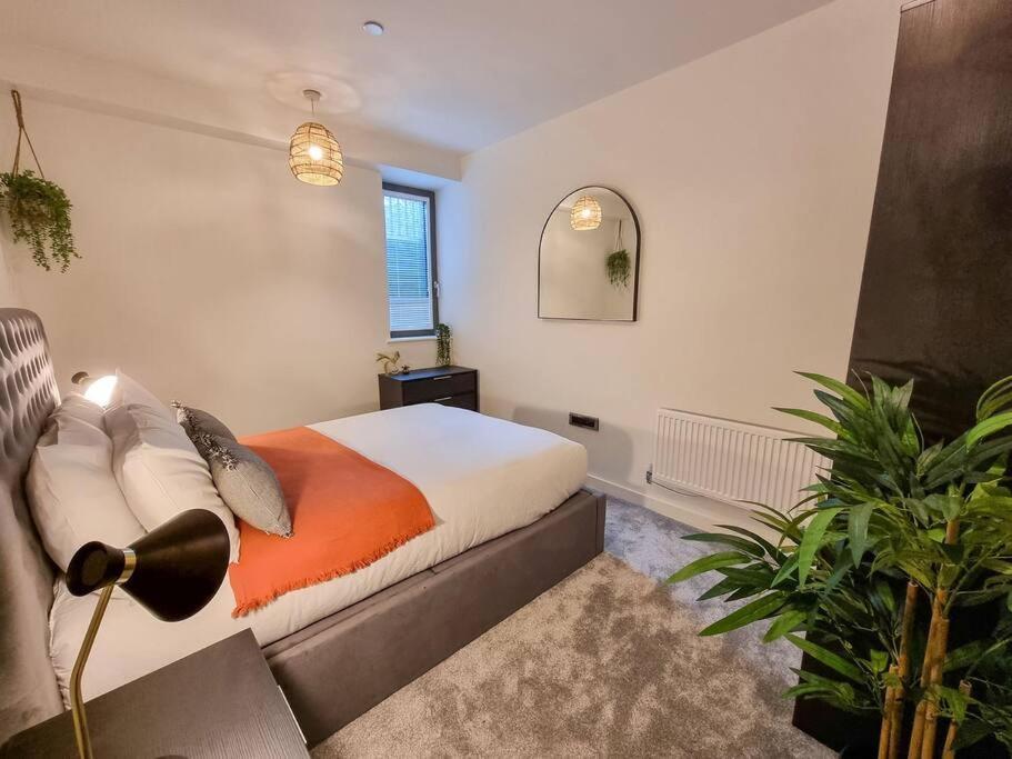 Stunning 4-Bedroom Townhouse With Free Parking Μάντσεστερ Εξωτερικό φωτογραφία
